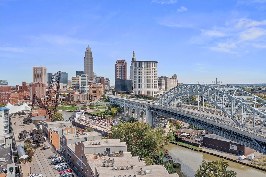 Condominiums/Stonebridge Ph #1 - Residential