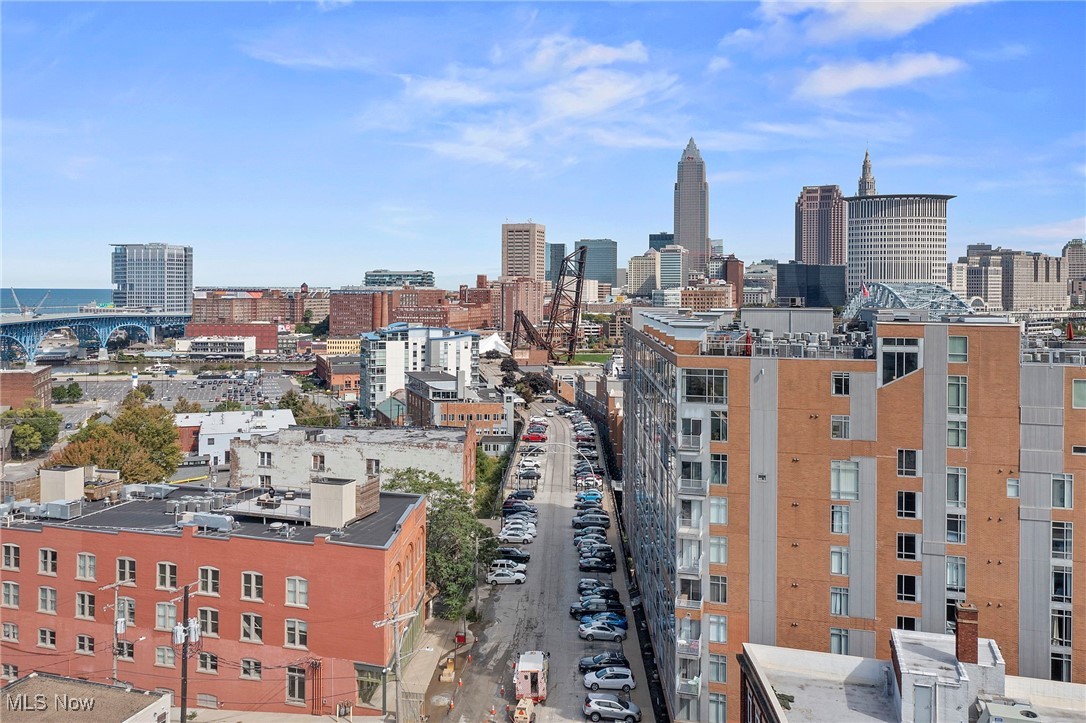 Condominiums/Stonebridge Ph #1 - Residential