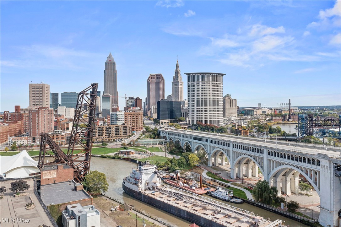 Condominiums/Stonebridge Ph #1 - Residential