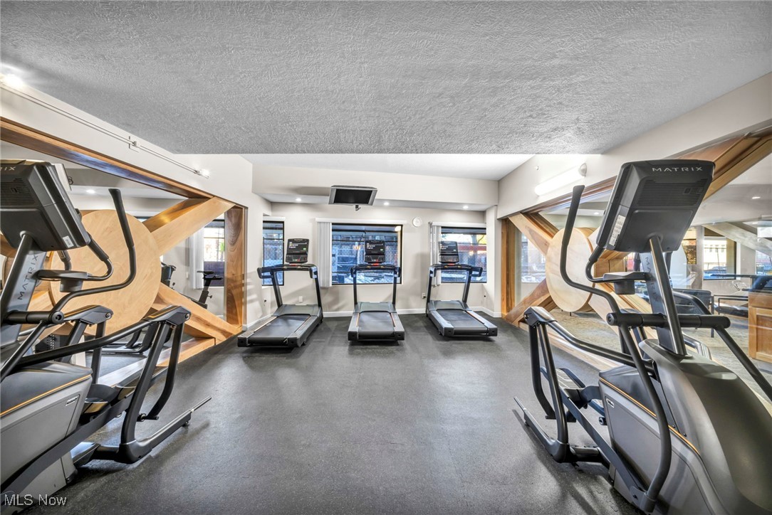 Condominiums/Stonebridge Ph #1 - Residential