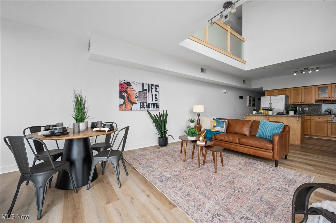 Condominiums/Stonebridge Ph #1 - Residential