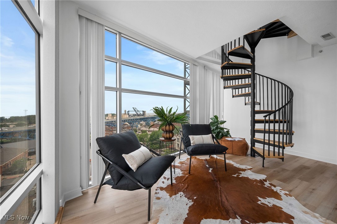 Condominiums/Stonebridge Ph #1 - Residential