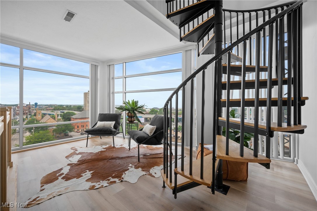 Condominiums/Stonebridge Ph #1 - Residential