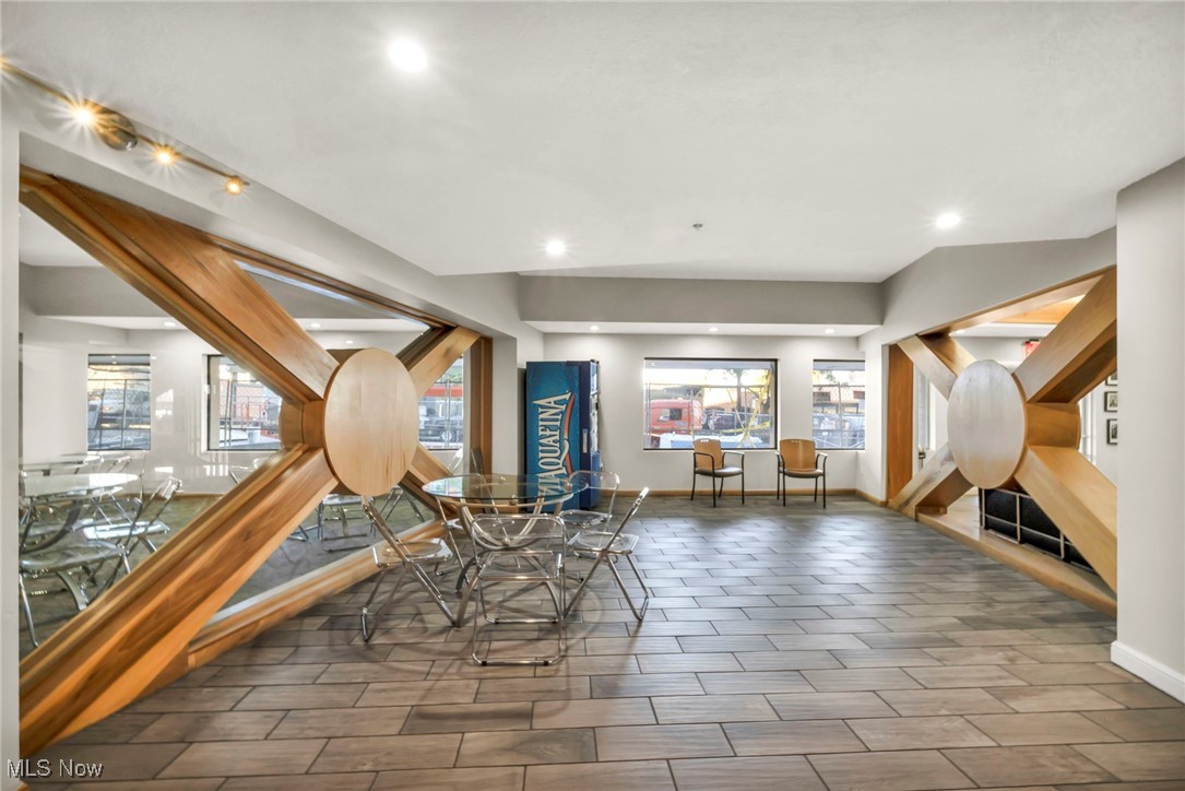 Condominiums/Stonebridge Ph #1 - Residential