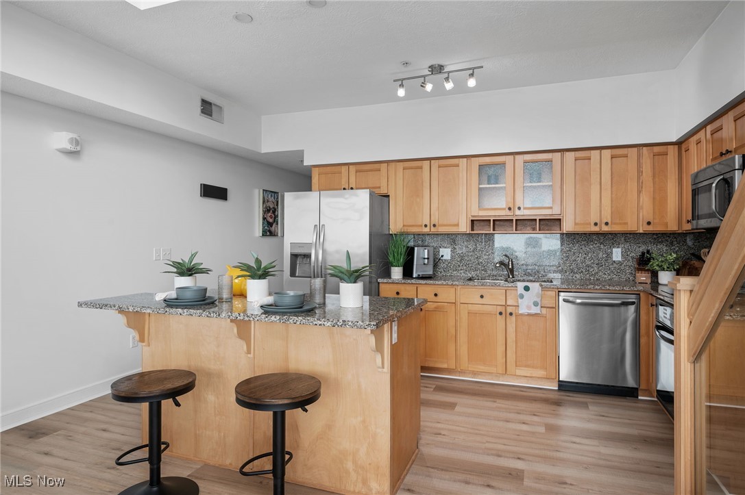 Condominiums/Stonebridge Ph #1 - Residential