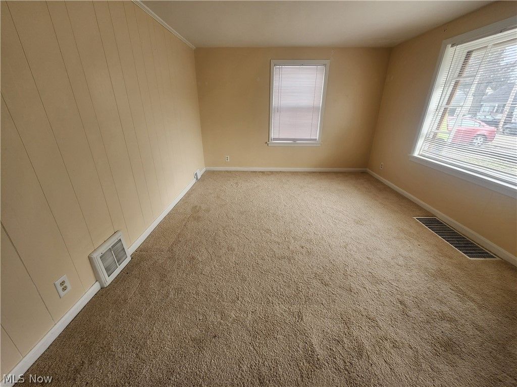 Photo of 1367 Elmwood Avenue SW, North Canton, OH 44720 (MLS # 5188544)