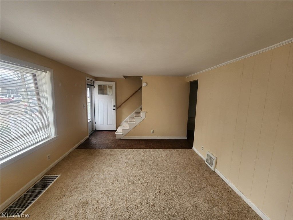 Photo of 1367 Elmwood Avenue SW, North Canton, OH 44720 (MLS # 5188544)