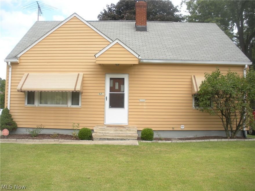 This meticulously maintained, 3 bedroom, 1 bath, over 1200 square foot bungalow is located at 981 Jason Ave., Akron, Ohio 44314.  Featuring a fenced in backyard and a two car garage this home is priced to sell!  Beautiful, refinished, hardwood floors throughout the home and the second floor master bedroom has a walk-in closet with an area measuring about 4 feet wide by 12 feet in length.  Complete with central air, and a waterproofed basement, the home has recent updates of mechanical plumbing (2012), exterior siding painted (2012), Whirlpool refrigerator (2015) and Samsung range/oven (2015).  The home has a full, dry, basement that could be finished.  The newer washer and dryer will stay along with home security system.  Limited home warranty offered by the Seller through 2-10 Home Buyers Warranty.
