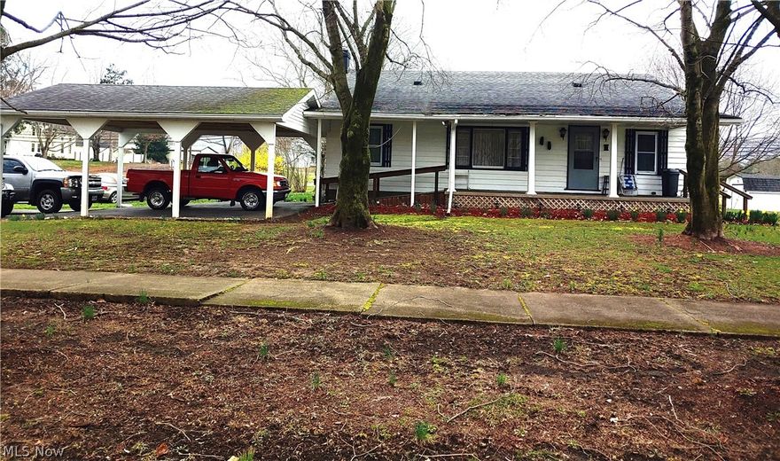 Online Thursday April 25, 2024 @ 6:00 PM - Real Estate: Neat & clean 3 bedroom 1 bath ranch home – 1,200 sq. ft. of living – 20 X 24 carport – 10 X 16 shed – full basement – huge 110 X 180 corner lot – nice open eat in kitchen – newer windows & mechanics – private well & public sewer – great home for starting out or slowing down – also tremendous rental or flip potential – Tusc. Co. Parcel No. 52-00127-000 – this home offers possibilities for all types of buyers with plenty of room to expand – don’t be left on the sidelines, invest in yourself, invest in real estate. Home contents will precede real estate sale – watch for new photos after removal of chattels. Terms: A 10% non refundable deposit down day of sale. Balance due at closing. Sells with no financing contingencies. Sells As Is. Any desired inspections are buyer’s responsibility & must be completed prior to bidding. A 10% buyer's premium will be added to the final bid to determine the final contract price. All information contained herein derived from sources deemed reliable but not warranted. All announcements day of sale take precedence over printed advertising.