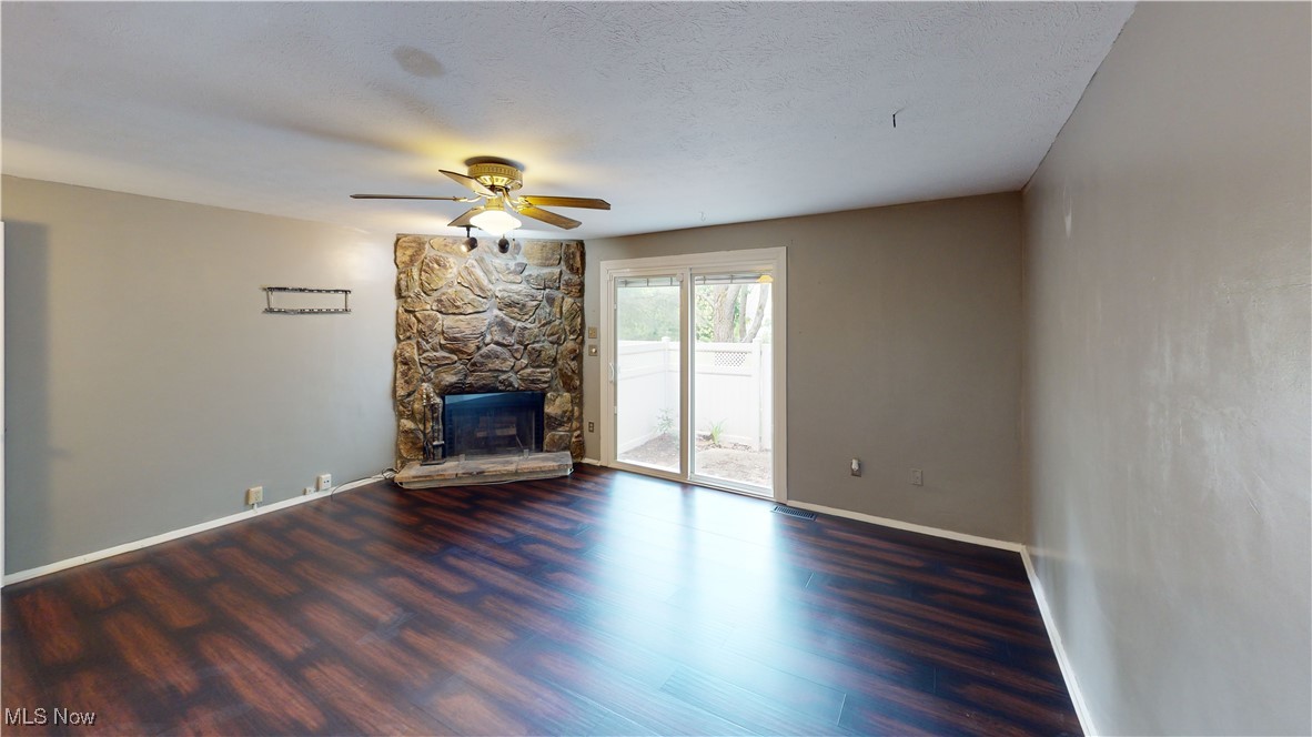 3853 Lake Run Boulevard, Stow, Ohio image 6