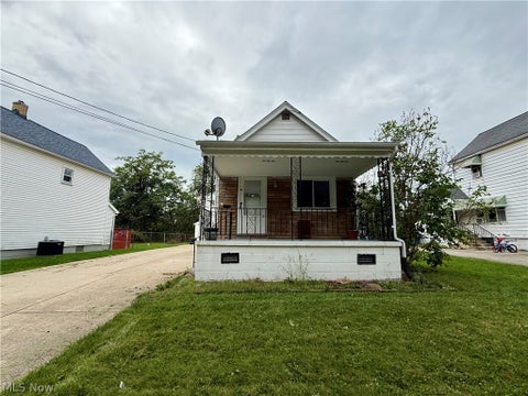 Homes For Sale - 38 Regent Street<br/> Campbell, OH 44405