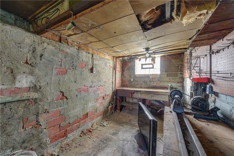 Tiny photo for 3878 W 31st Street, Cleveland, OH 44109 (MLS # 5254338)