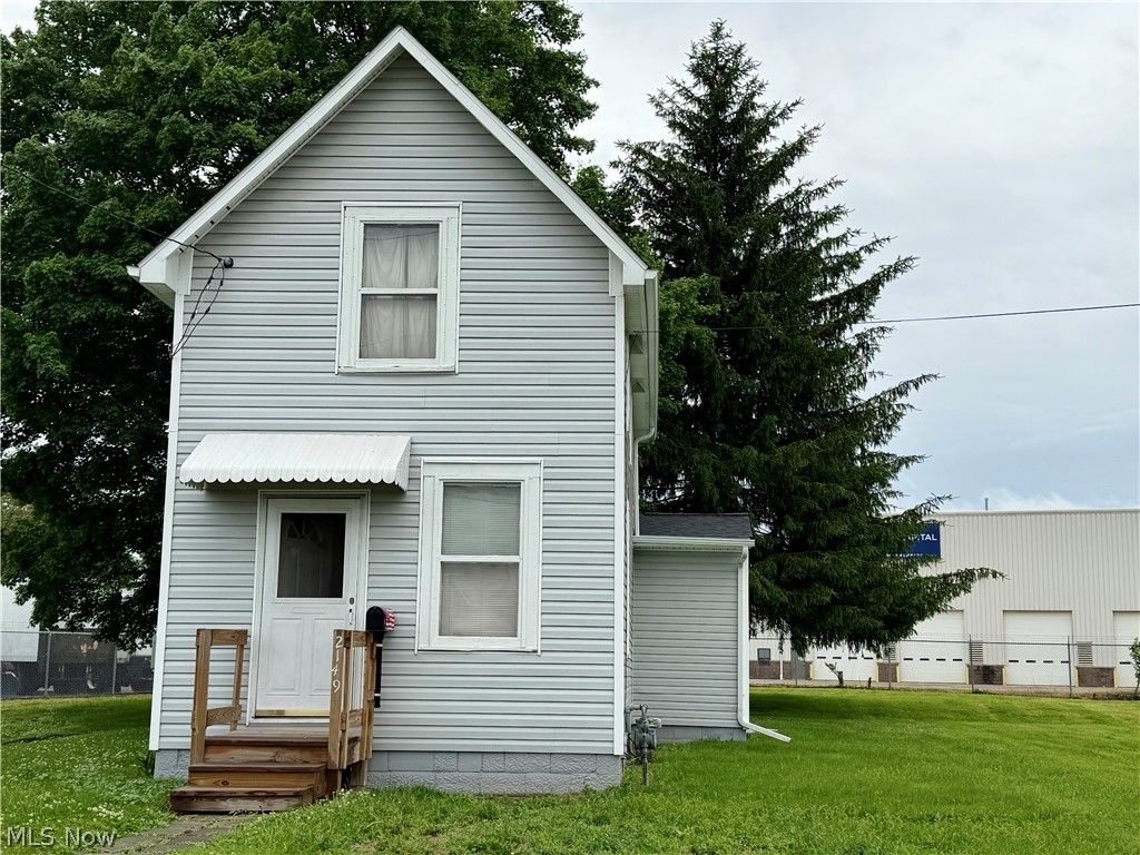 Photo of 2149 Henry Avenue SW, Canton, OH 44706 (MLS # 5211479)