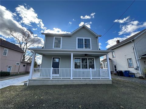 Homes For Sale - 42 E Wilson Street<br/> Struthers, OH 44471