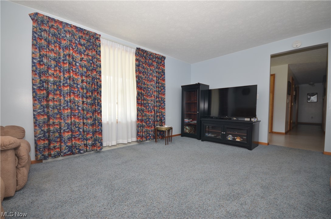 Oak Knolls Acres - Residential