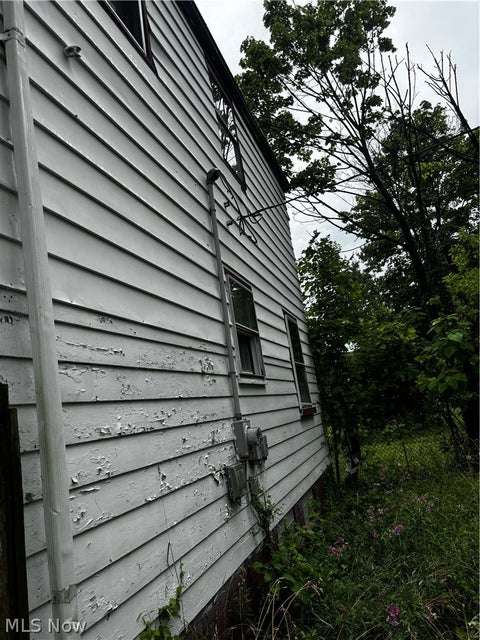 Tiny photo for 3833 E 144th Street, Cleveland, OH 44128 (MLS # 5252968)