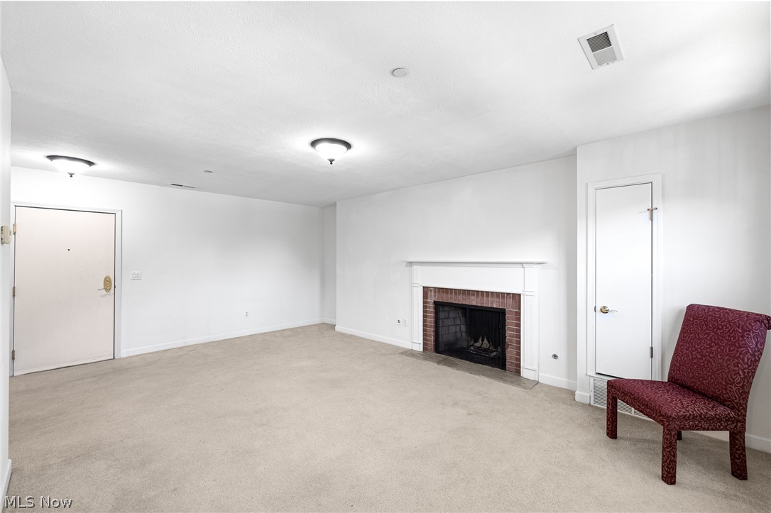 2885 Pease Drive 303