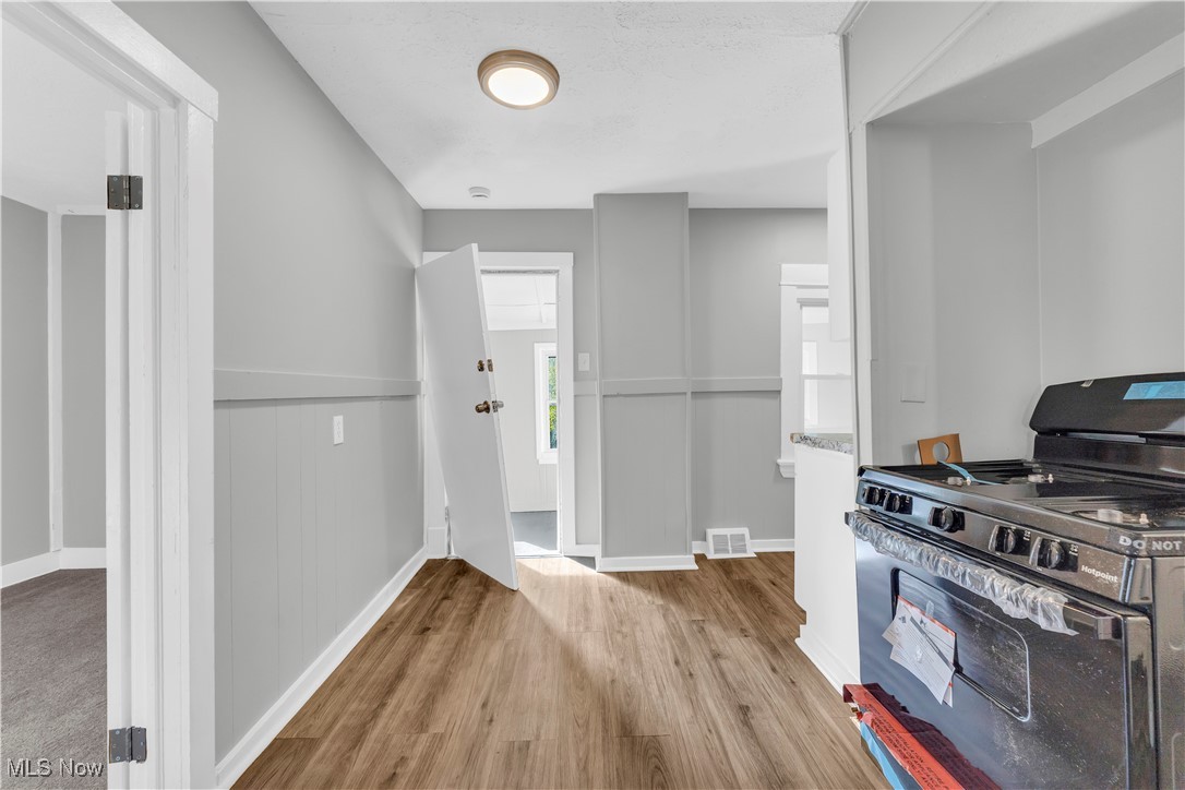 Diodate Clarks - Residential Income