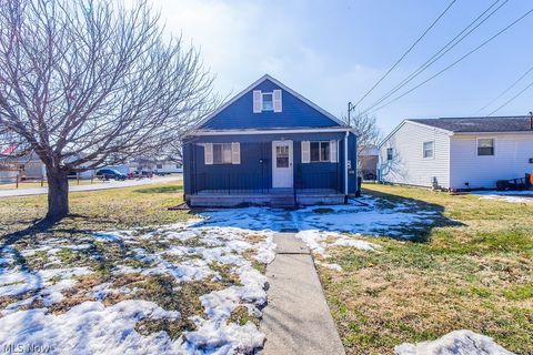 Tiny photo for 710 21st Street, Vienna, WV 26105 (MLS # 5188065)