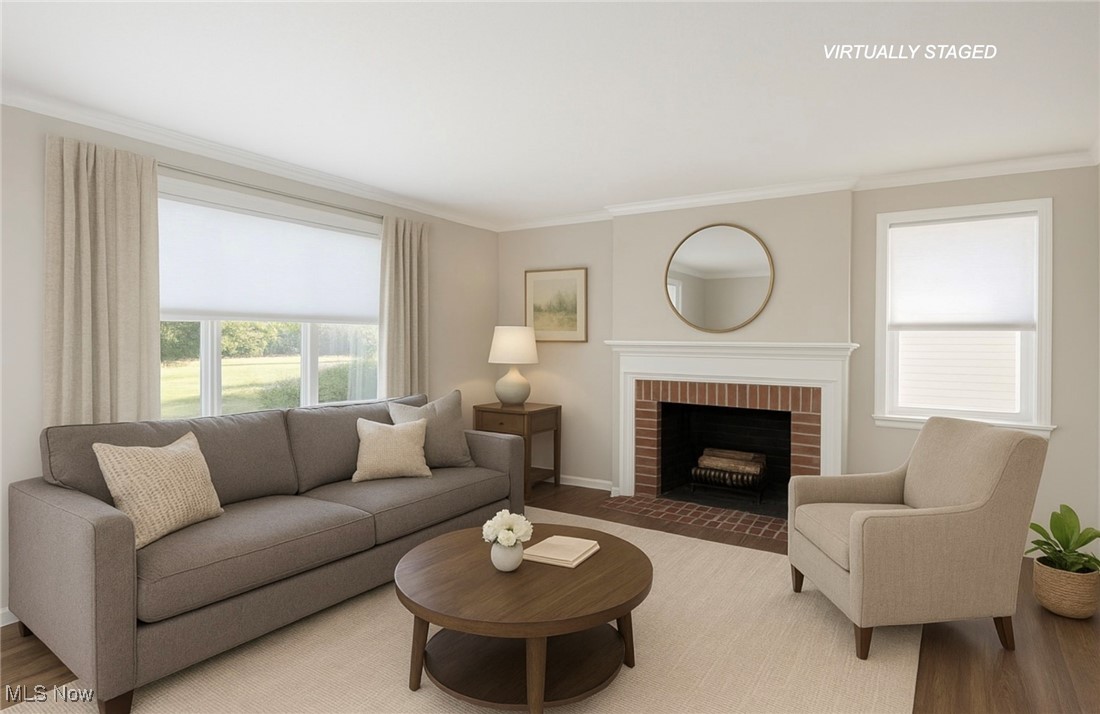 1319 Dartmoor Avenue