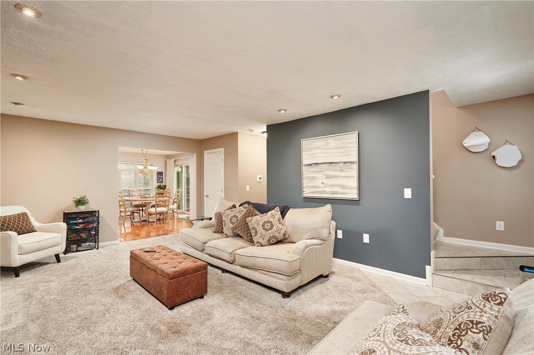 4939 Gateway Drive