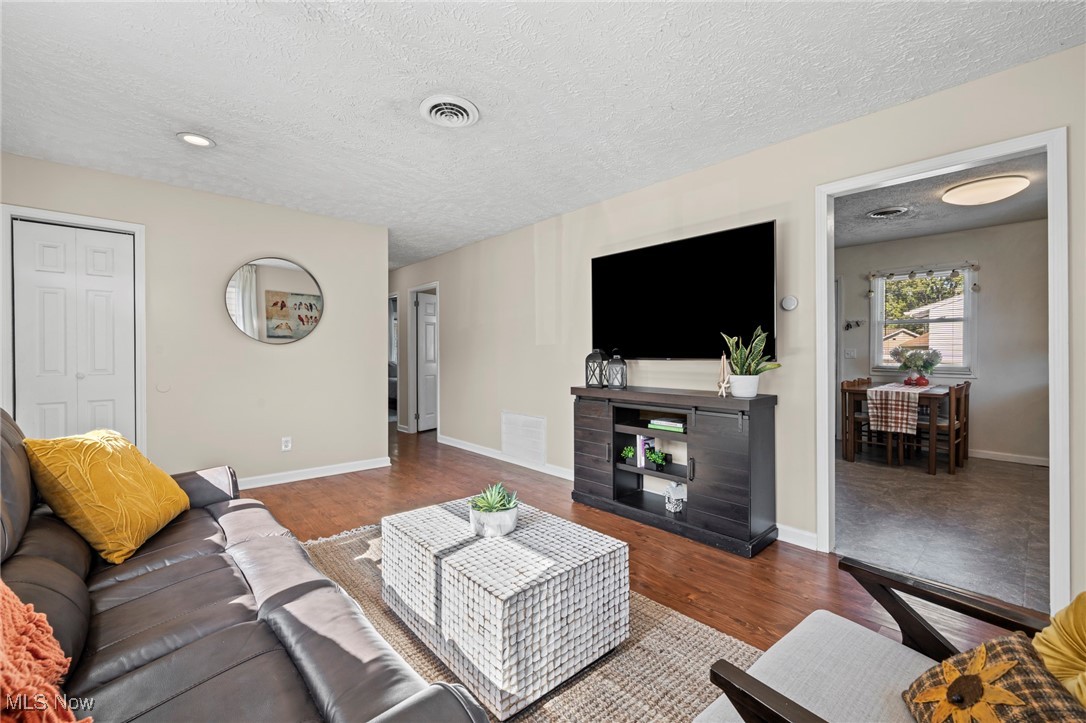 Spring Vly 06 - Residential