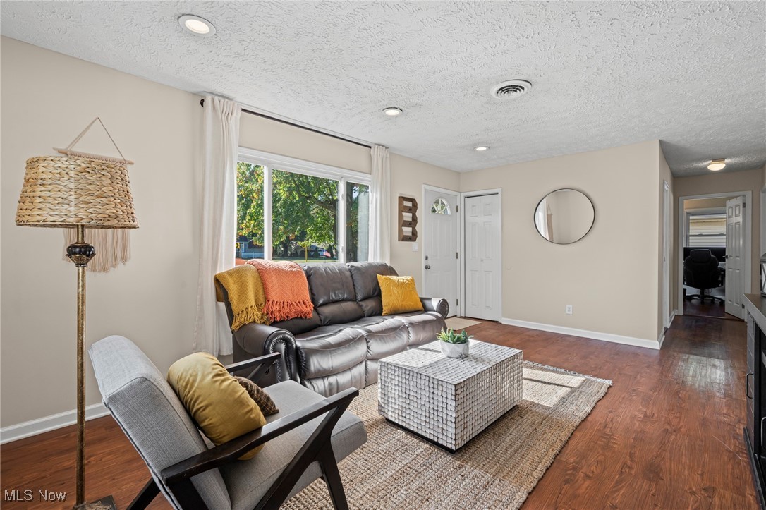 Spring Vly 06 - Residential