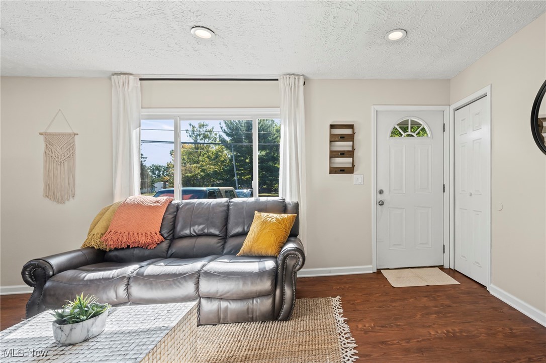 Spring Vly 06 - Residential