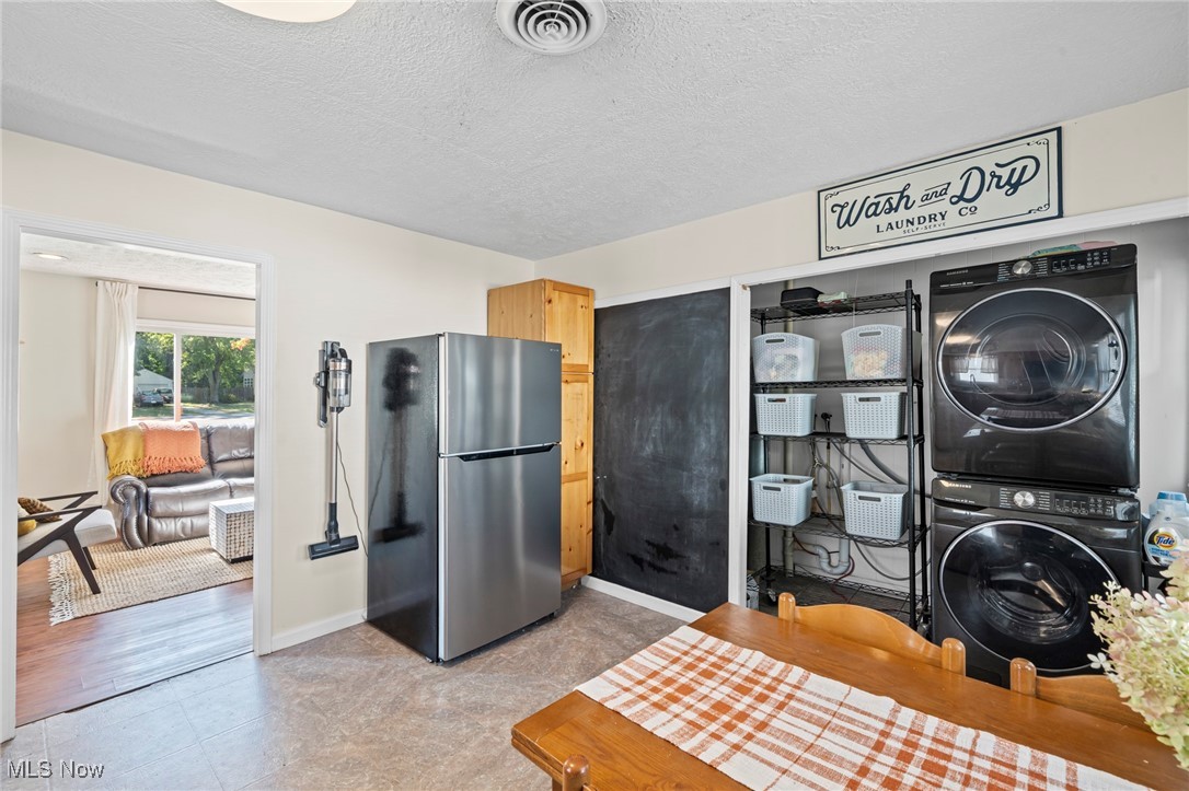 Spring Vly 06 - Residential