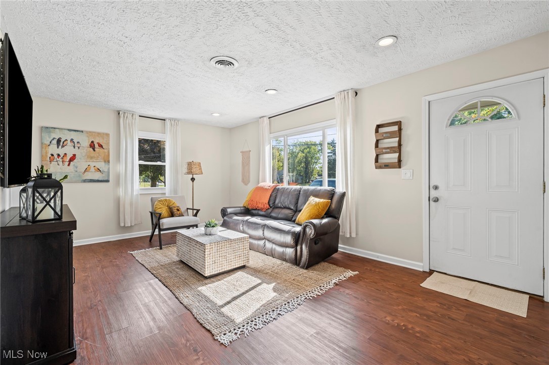 Spring Vly 06 - Residential