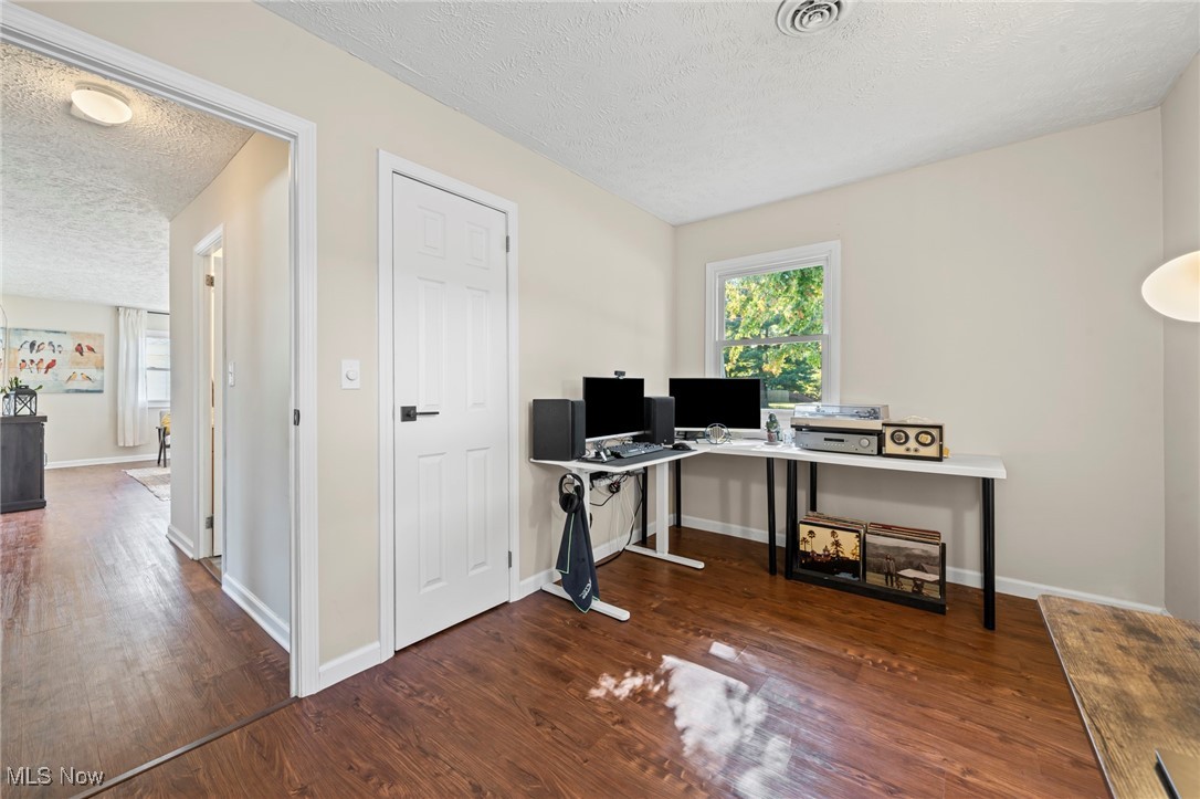 Spring Vly 06 - Residential