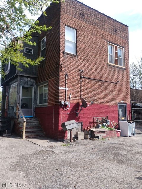 Photo of 2617 E 111th Street, Cleveland, OH 44104 (MLS # 5203151)