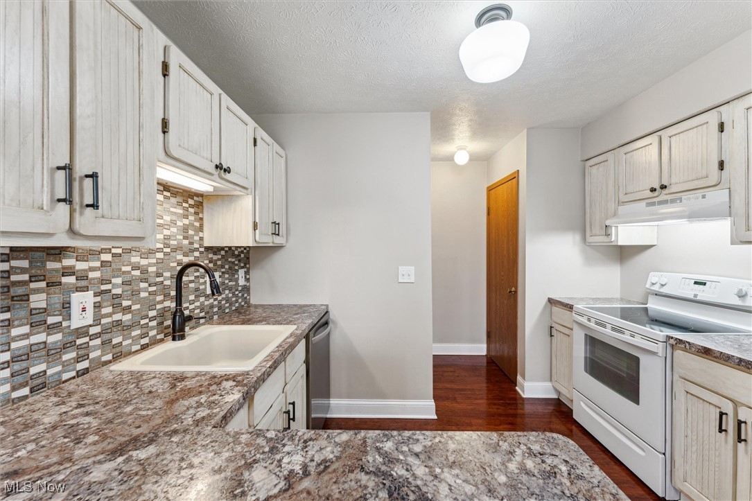 1400 Cedarwood Drive #20C, Westlake, Ohio image 18
