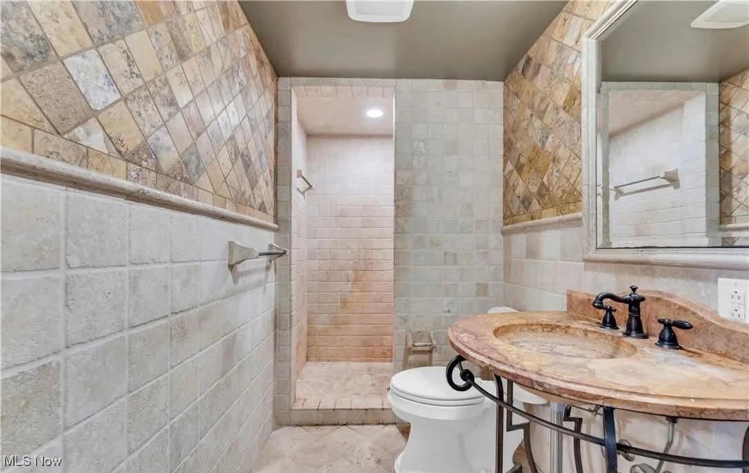 Davis & Judsons - Residential Income