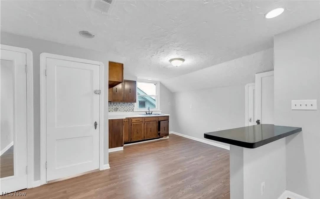 Davis & Judsons - Residential Income