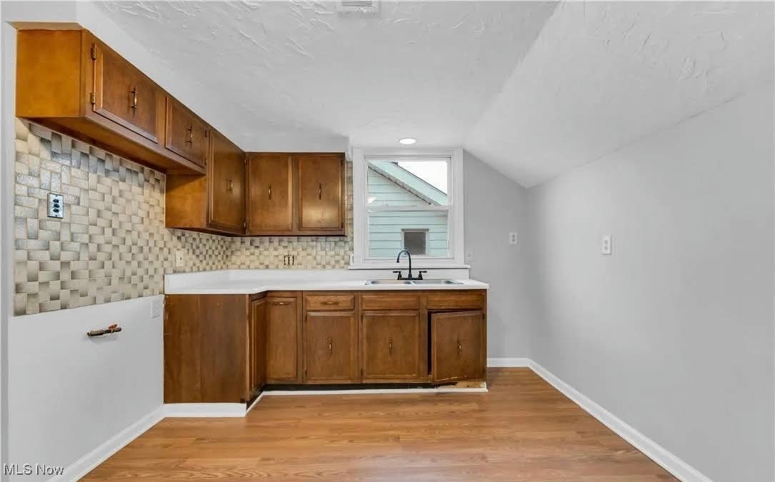 8119 Bancroft Avenue