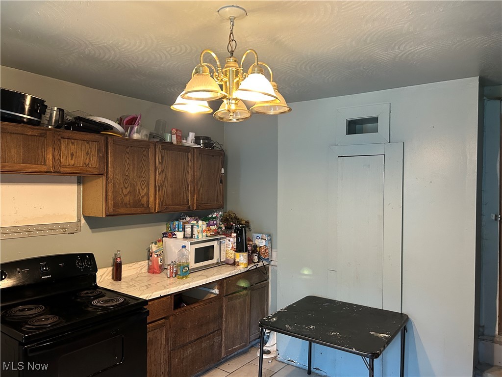1103 Sharon Avenue, Zanesville, Ohio image 9
