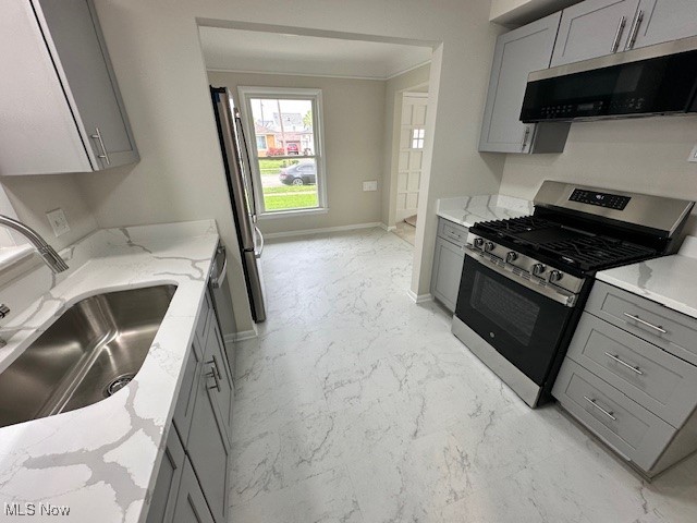 3427 North Avenue, Parma, Ohio image 7