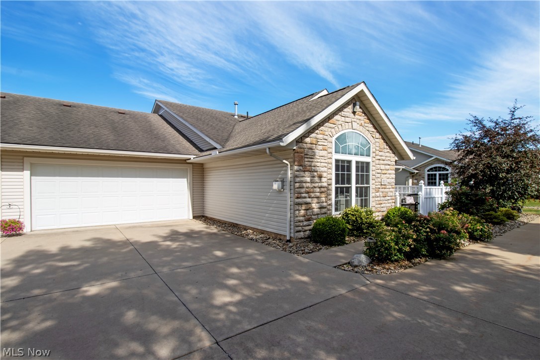 Groves/Vlgs/Wetherington Condo - Residential