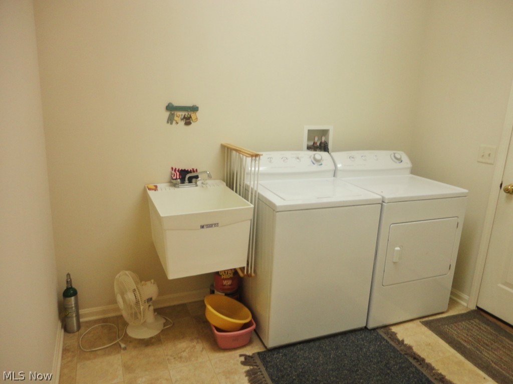 Abbe Glen Condo - Residential