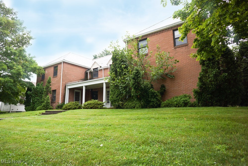 Highview - Commercial Sale