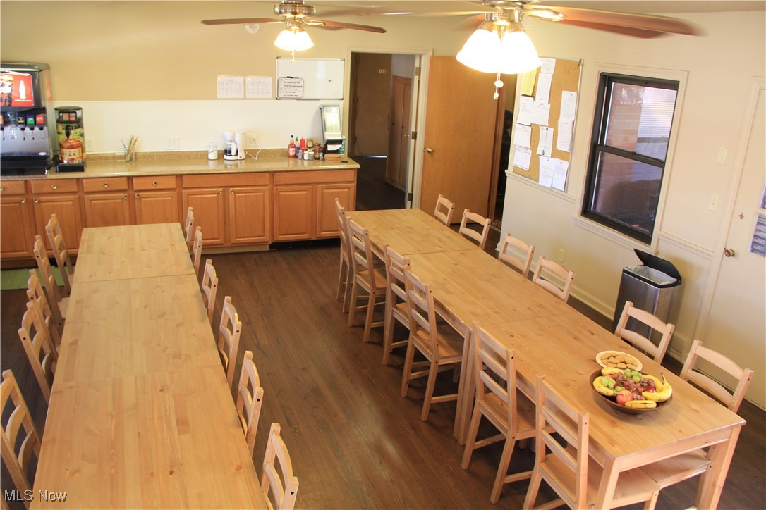 Highview - Commercial Sale