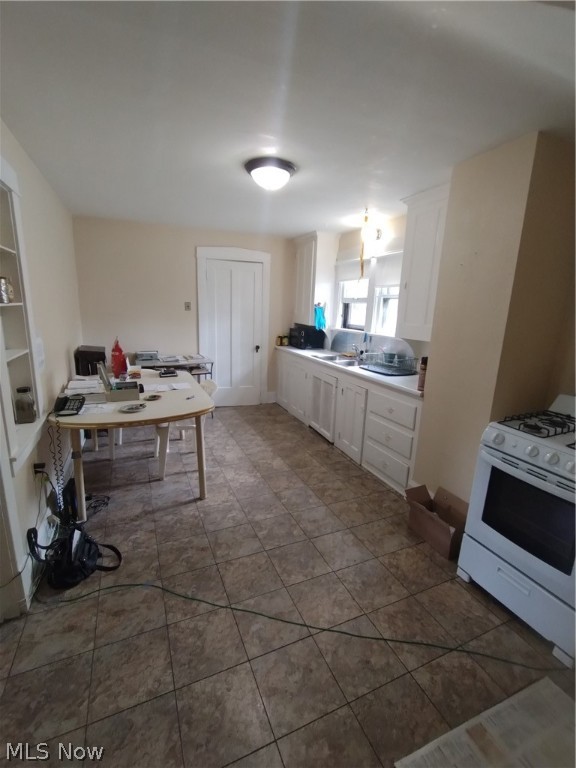 City/Youngstown - Residential Income