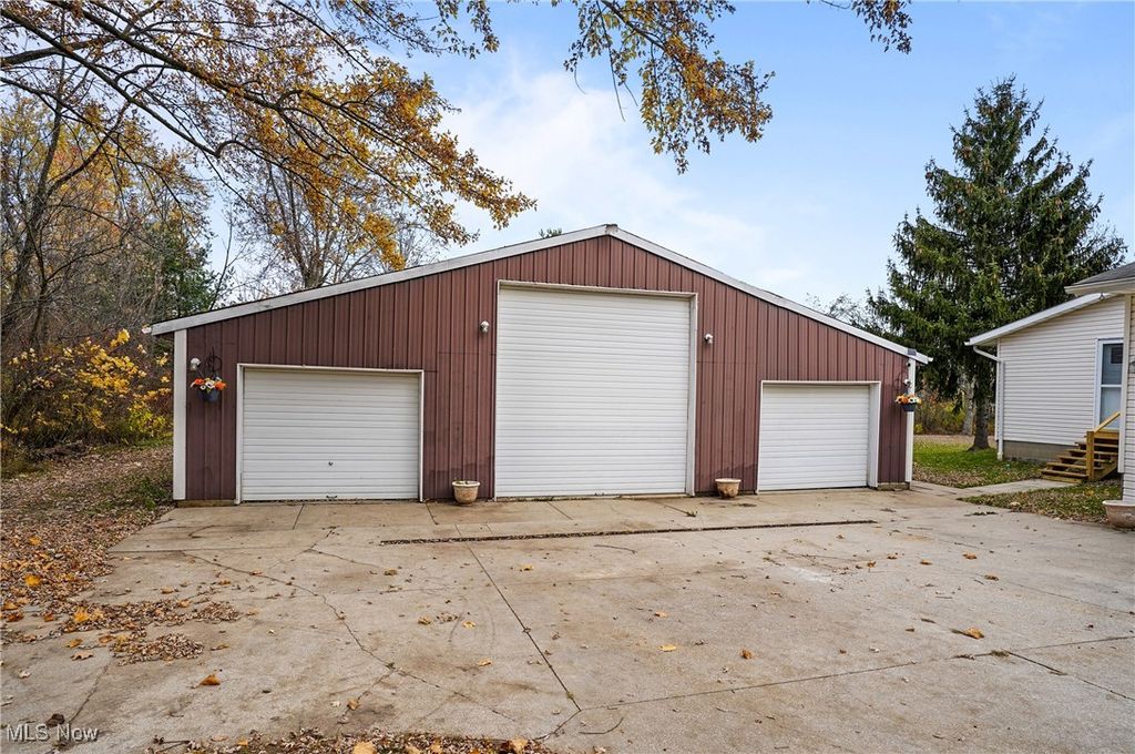 Photo of 10038 Page Road, Streetsboro, OH 44241 (MLS # 5178883)