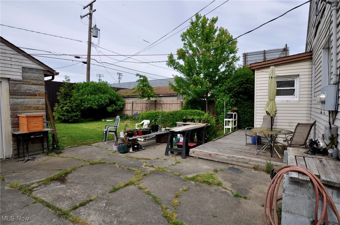 12909 Firsby Avenue, Cleveland, Ohio image 38