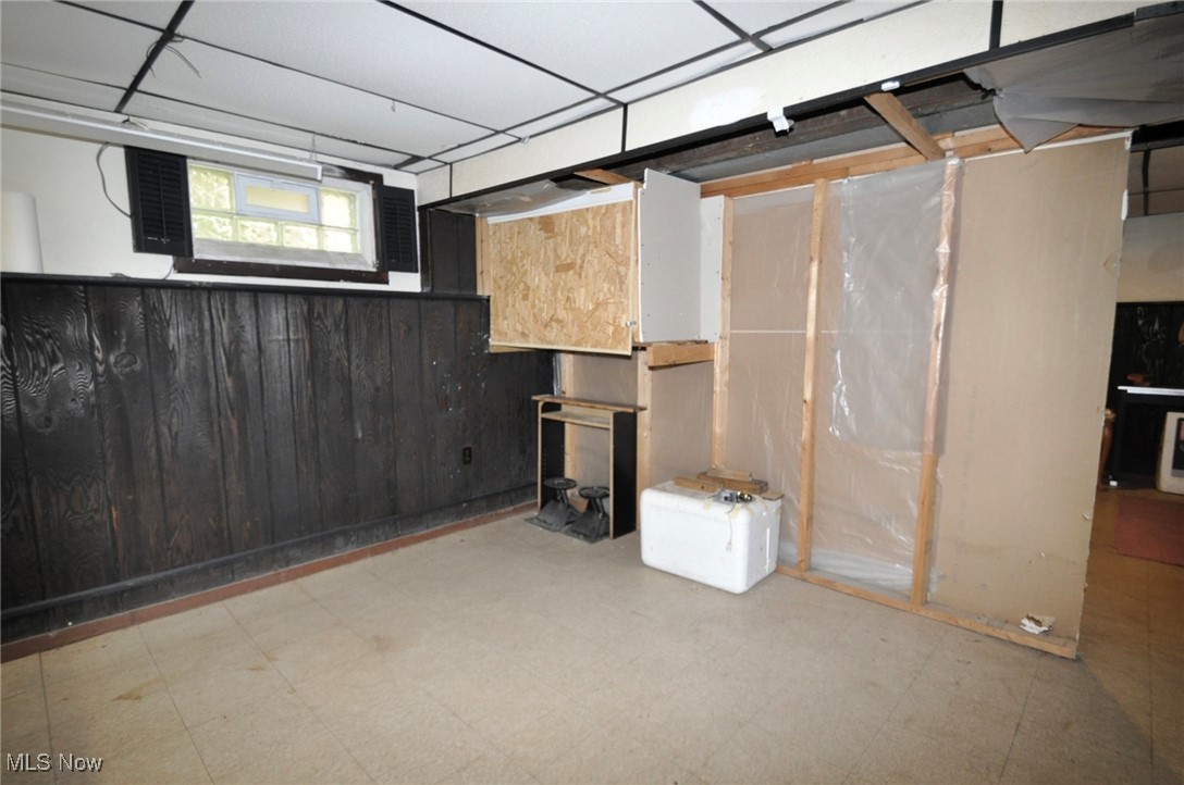 12909 Firsby Avenue, Cleveland, Ohio image 33