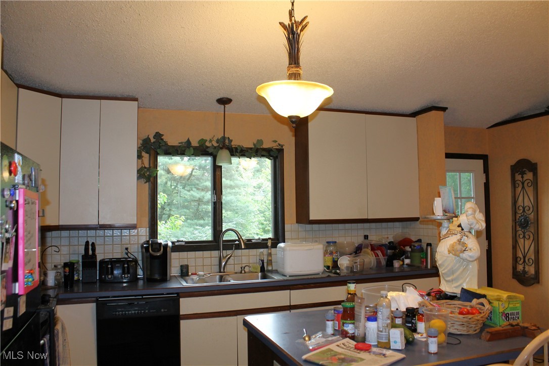 635 N Hametown Road, Akron, Ohio image 12