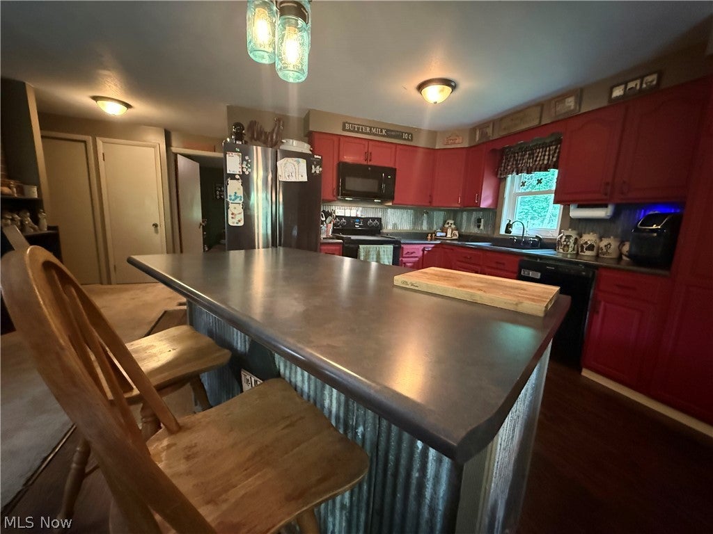16575 Township Road 287