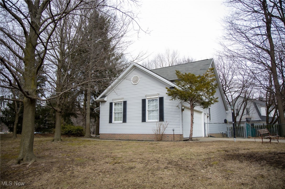 7677 Lucretia Court, Mentor, Ohio image 4