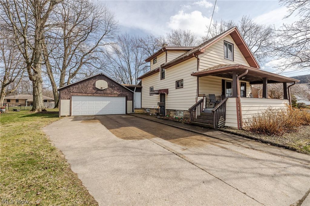 Photo of 145 Pearl Street, Amherst, OH 44001 (MLS # 5191897)